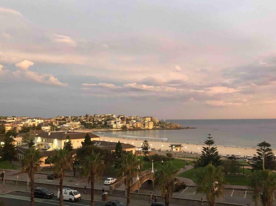Bondi Beach Waves Beachfront Apartment Sydney Luaran gambar