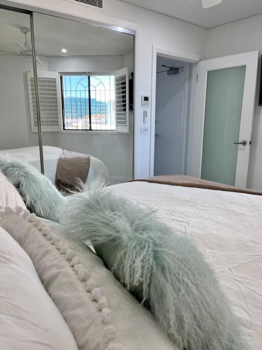 Bondi Beach Waves Beachfront Apartment Sydney Luaran gambar