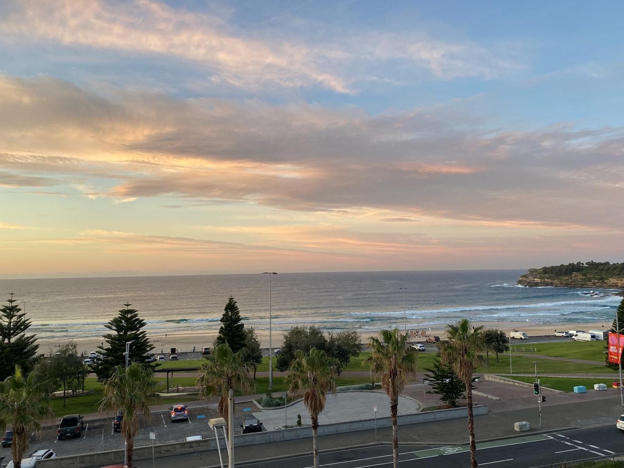 Bondi Beach Waves Beachfront Apartment Sydney Luaran gambar